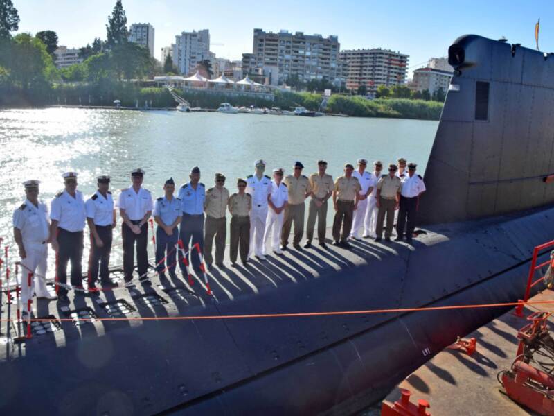 Las Armada Española  organizaron jornada de puerta abierta para visitar la dotación naval por el Día de las Fuerzas Armadas.