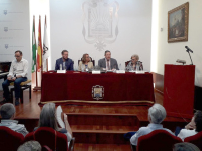 La Directiva del Ateneo Mila Díaz Gálvez presenta en el Ateneo su poemario 'Huellas de agua'.