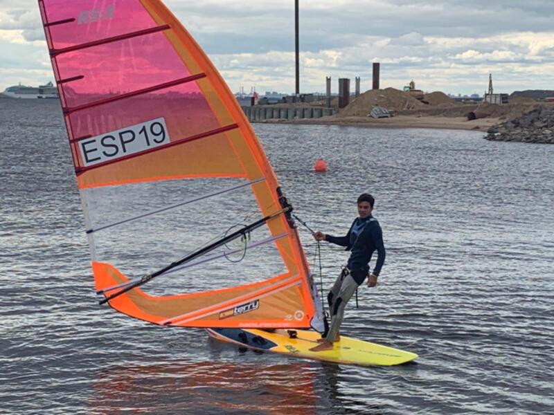 El Club Náutico, en el Campeonato del Mundo juvenil de la clase RS:X