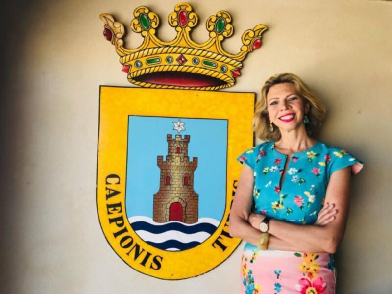Marina Bernal mantendrá el miércoles 14 en el Castillo un encuentro con los lectores de su libro ‘Anónimos Infinitos’