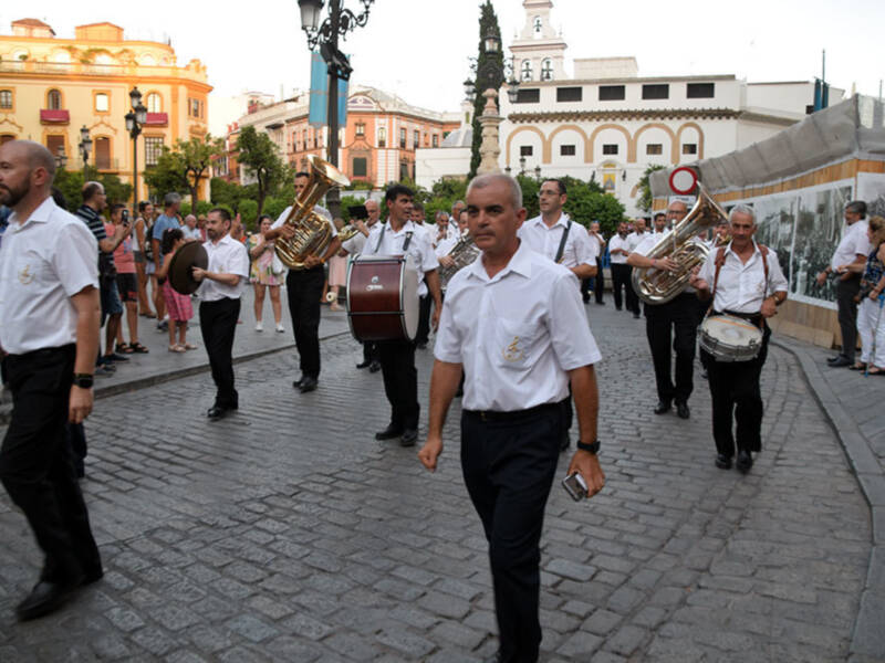 Bando de víspera  de la Virgen de los Reyes.
