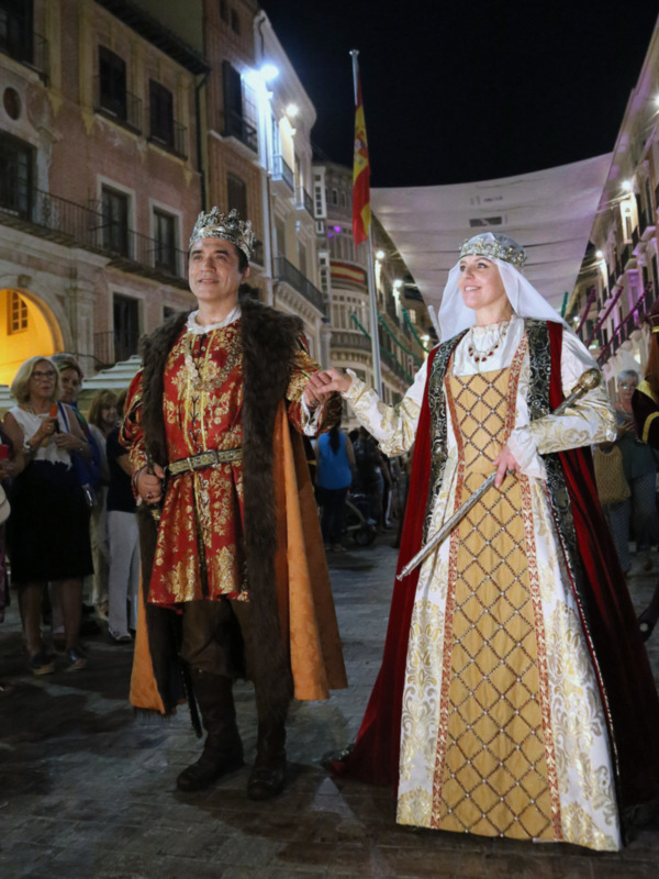 La cabalgata histórica de Málaga puso fin a la feria de este año