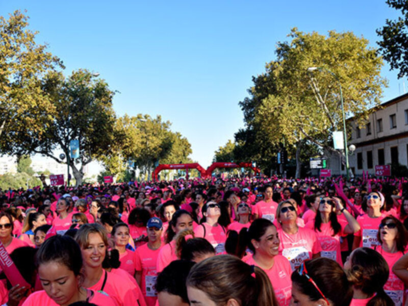 10.000 mujeres participaron en la carrera lúdico-deportiva en Sevilla