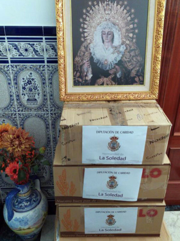 12.359 mascarilla donada por la Hermandad de la Soledad de Alcalá del Río para abastecer al Municipio.