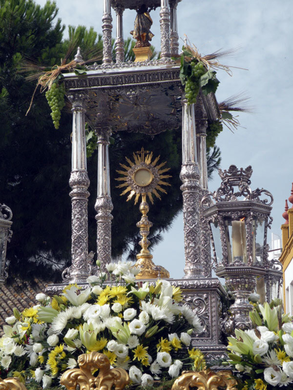 Suspendida la procesión del Corpus por las calles de la localidad de Alcalá del Río