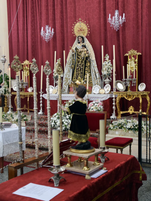 Cultos de Novena a la Virgen del Carmen con veneración y sin procesión.