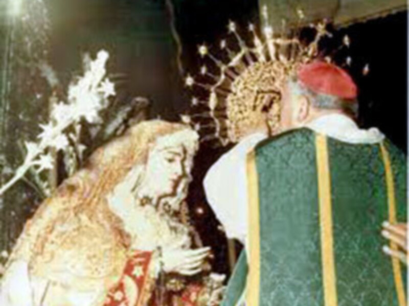  Adivinando la efeméride de las bodas de oro de la Coronación de Nuestra Señora de las Angustias de Alcalá del Río