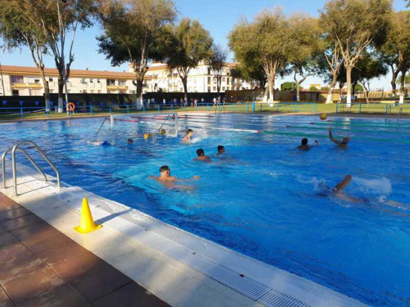 Turno para las promesas infantiles del waterpolo nazareno