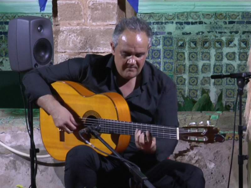 ‘Cuerdas al aire’, el primer disco del guitarrista flamenco chipionero Juan Gómez a punto de ver la luz