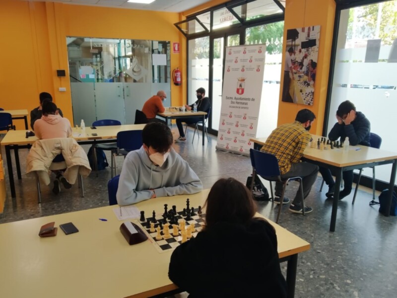 Dos Hermanas reparte los billetes para el Campeonato de Andalucía absoluto de ajedrez