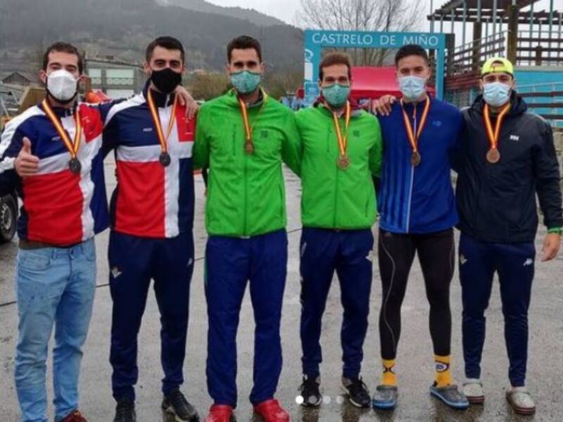 Seis oros, cuatro platas y cuatro bronces para el remo andaluz, que se corona en el Campeonato de España de larga distancia