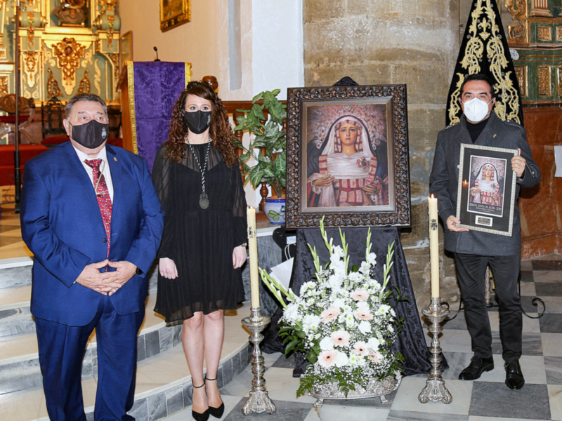 El pintor Antonio Montiel presenta el cartel conmemorativo de la Hermandad de Los Dolores de Álora