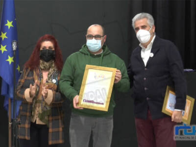 Reconocimiento a Radio Chipiona por su contribución a mantener este año la ilusión por el Carnaval