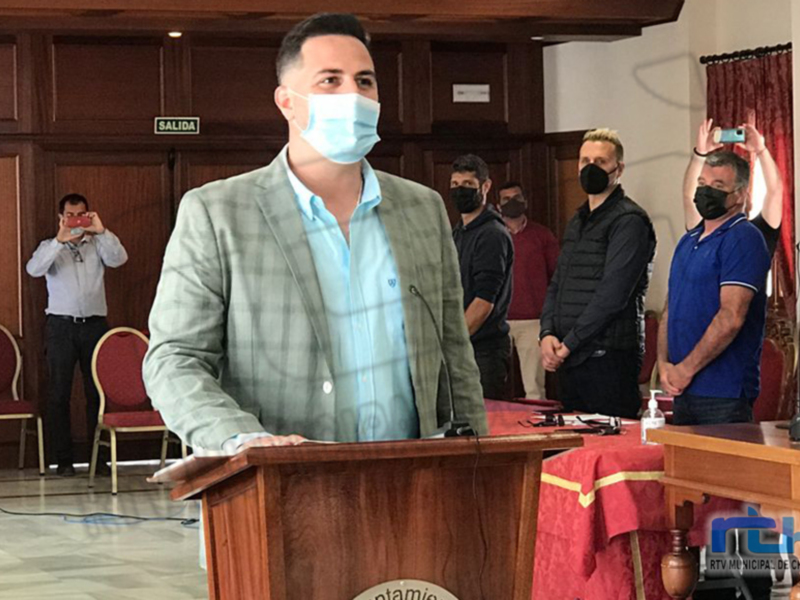 Francisco Javier Query Téllez toma posesión como nuevo concejal del Ayuntamiento de Chipiona
