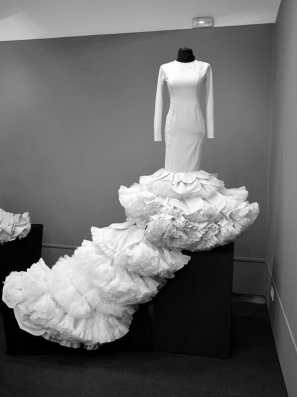  "Sentir Flamenco: alegoría de la bata de cola" en el Círculo Mercantil e Industrial de Sevilla.