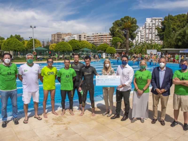 El Reto solidario ‘12 horas nadando’ del Club Náutico Sevilla, superado con éxito