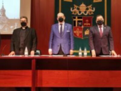 El Consejo de Cofradías de Sevilla aprueba unas cuentas con beneficios gracias al programa cultural