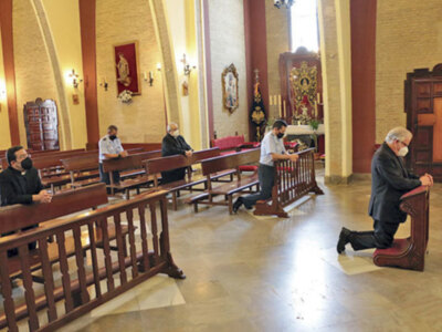 Visita de Monseñor José Ángel Saiz Meneses, Arzobispo de Sevilla, al Acuartelamiento Aéreo de Tablada