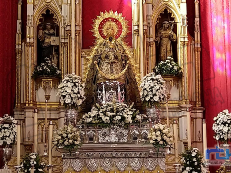 La Virgen de Regla llevará el 8 de septiembre el manto de paseo de su Coronación en 1954