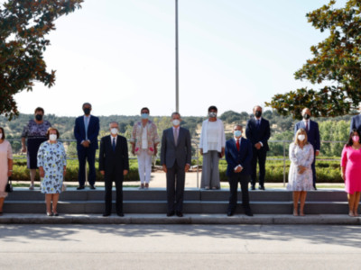 Su Majestad el Rey recibe en audiencia al Grupo Barceló con motivo de su 90 aniversario