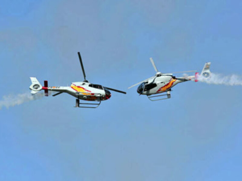 Destacada selección de aviones militares y civiles en el Raid Aéreo que se celebro en Tablada (Sevilla)