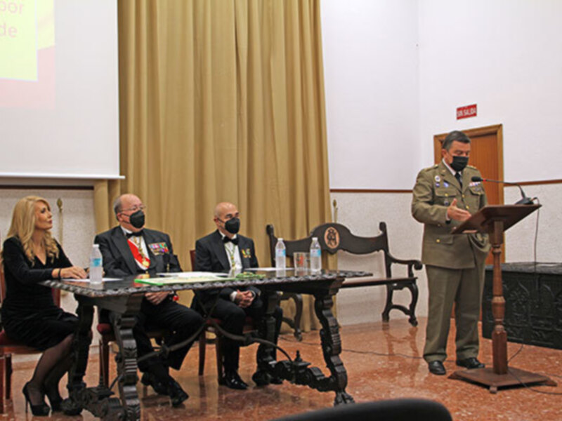 “La visión artística de España y Ferrer-Dalmau el pintor de Batalla” pronunciada en la Delegación de defensa de Sevilla.