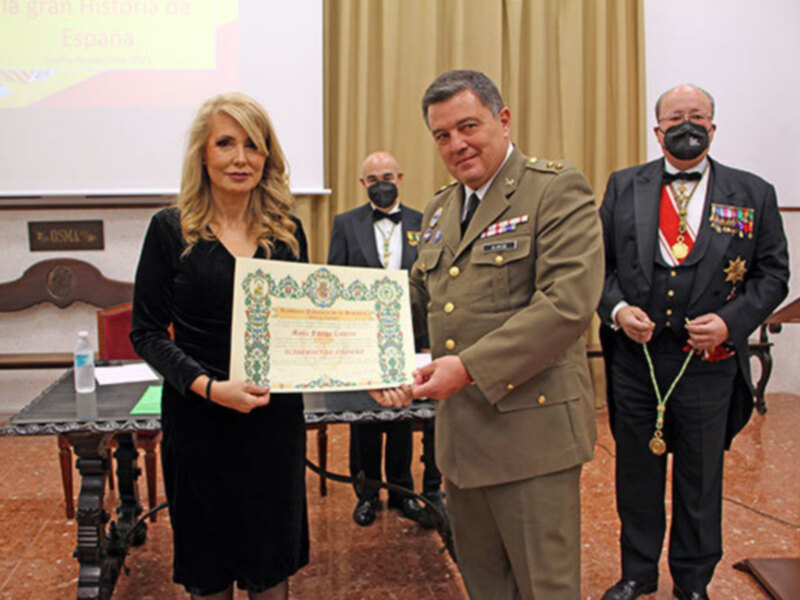 María Fidalgo Casares pronunció el discurso de la Academia Andaluza de la Historia.