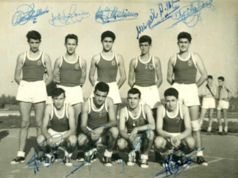 Entrevista Antonio Ruiz autor reedición Historia 75 aniversario baloncesto sevillano