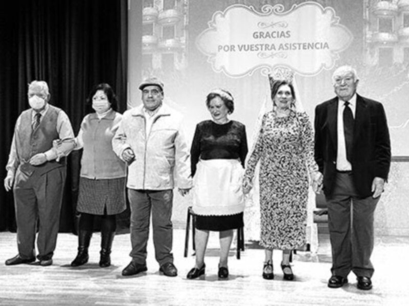 El grupo teatral “Ofelia Nieto”  participó en los Sainetes de los Hermanos Álvarez Quinteros.