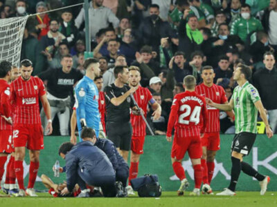 Un palo entristece el derbi sevillano
