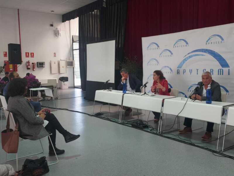 Nieto reitera la apuesta de IU por la conexión ferroviaria de la Costa Noroeste “por el elevado retorno y por el valor medio ambiental”