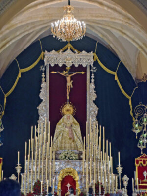 La Hermandad de la Vera-cruz celebró la Solemne Función de Reglas en el mes de las Glorias.