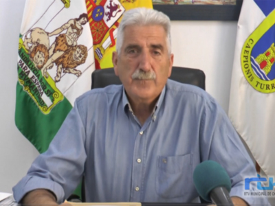 Luis Mario Aparcero espera que el servicio de autobús urbano de Chipiona esté funcionando a principios de julio