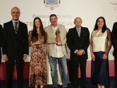 La Sevilla negra del XVII de Félix Machuca gana el Ateneo de novela(ABC)