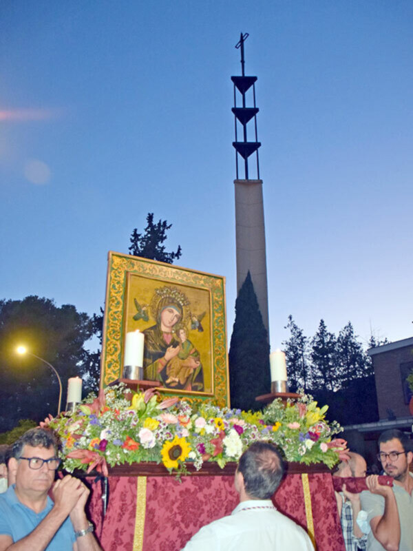 Procesión del icono de la Virgen del Perpetuo Socorro