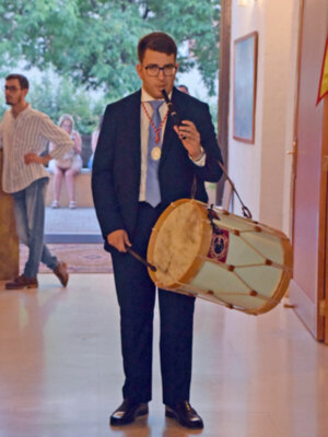 En la Parroquia de S. Francisco Javier se bendijo el estandarte de San Benito de la Agrupación Sevillana