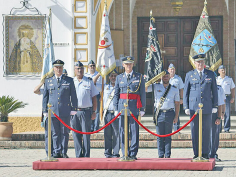  El coronel Javier Elvira Serrano sustituye al coronel Alejandro Zamorano como titular de esta Unidad Aérea del Ejército en Sevilla