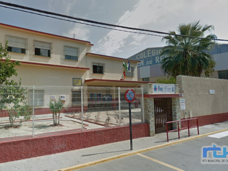 Más de 1.600 alumnos de Infantil y Primaria han comenzado hoy el curso escolar en Chipiona