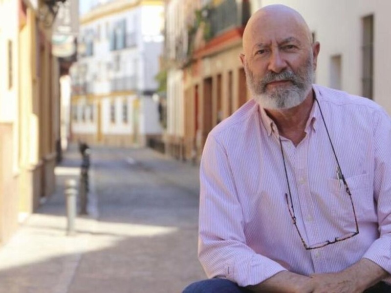 ‘Pasodoble’, de José Antonio Ramírez Lozano, novela en Chipiona, por Francisco Correal