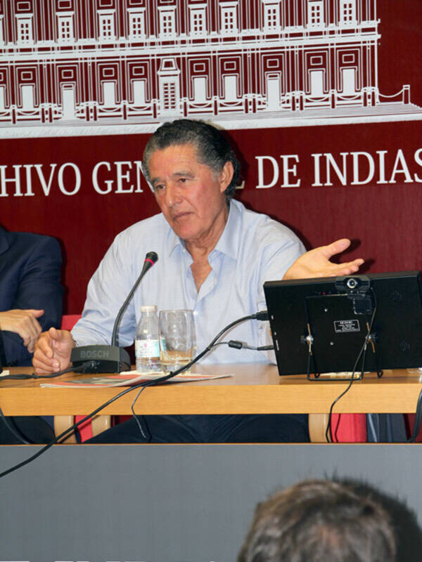 En el Archivo General de India, hispalense se celebró el coloquio de tres matadores en su experiencia en la Maestranza de Sevilla.
