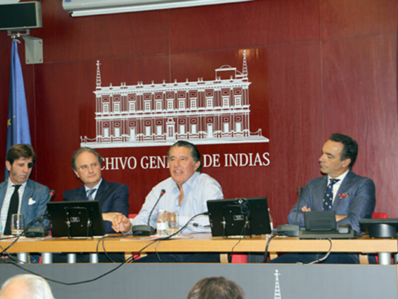 José Antonio Campuzano, Juan José Padilla y Manuel Jesús “El Cid” contaron su experiencia en la Maestranza de Sevilla.