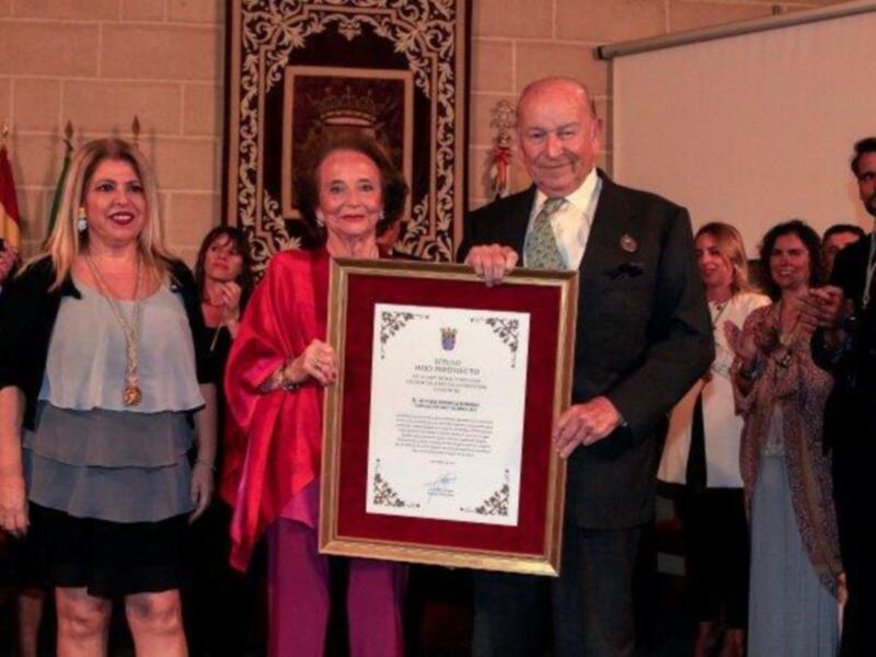 Álvaro Domecq reúne al mundo del caballo, del toro, del vino y del flamenco en Jerez