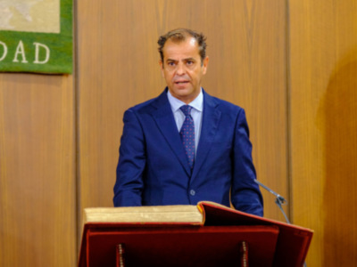 Juande Mellado toma posesión en el Parlamento de Andalucía como director general de RTVA
