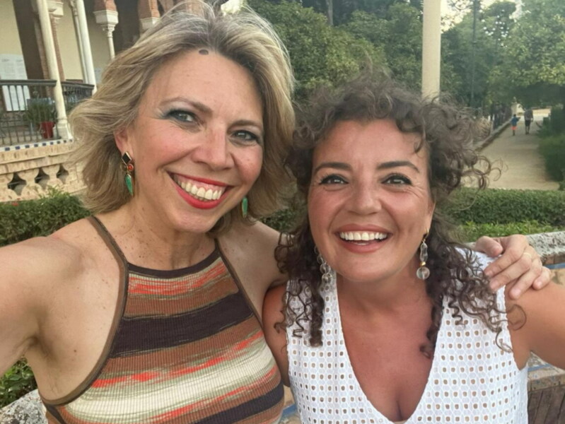 La periodista Marina Bernal presentará mañana su libro ‘Anónimos Infinitos 3’ en la Feria del Libro de Jerez que comienza hoy 