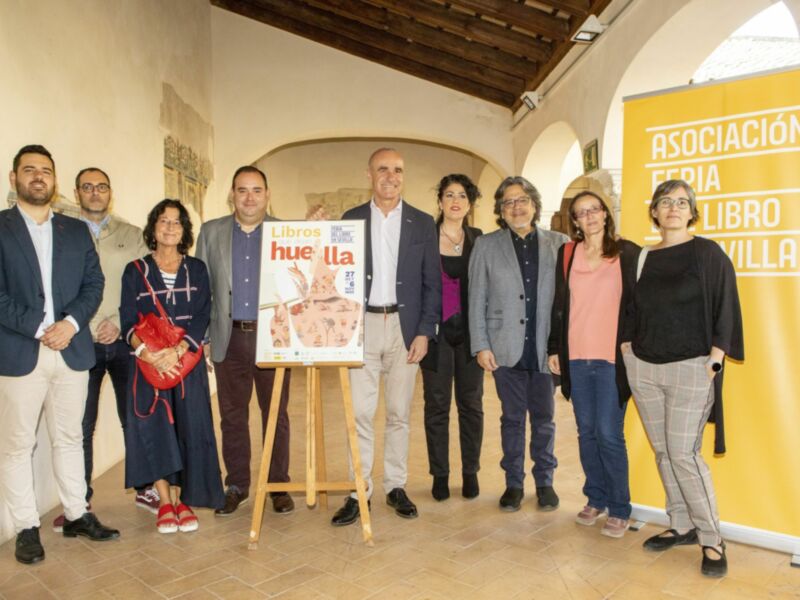 La entrega  del I Premio de Novela Almudena Grandes y una lectura colectiva en homenaje a la escritora abren este jueves la Feria del Libro