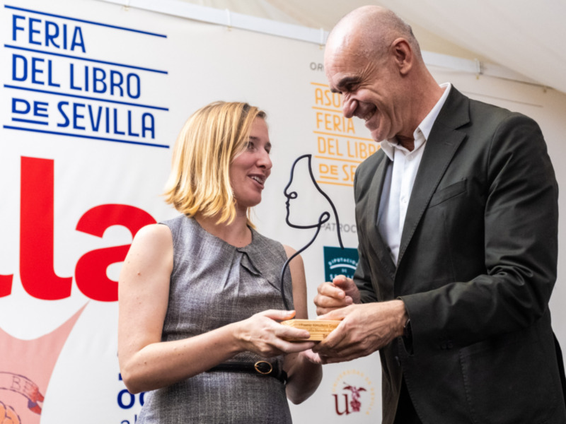 La entrega del I Premio de Novela Almudena Grandes a la escritora Marta Barrio inaugura la FLS 2022
