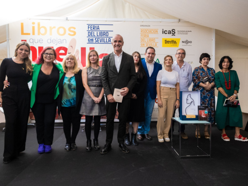 La entrega del I Premio de Novela Almudena Grandes a la escritora Marta Barrio inaugura la FLS 2022