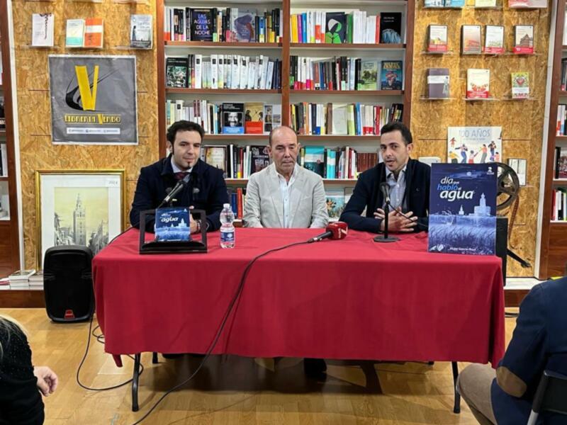 Magnifica Presentación en Verbo de la primera novela de Victor García-Rayo