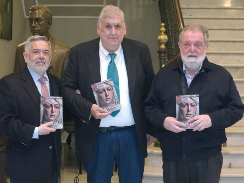 El periodista Miguel Gallardo edita Mi Cristo Roto del padre Cue, sesenta años después de la primera edición en 1963 