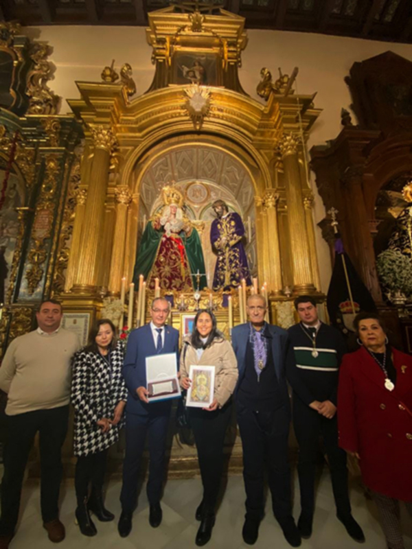 La Fundación “TAS” homenajeada por la Hermandad del Nazareno de Alcalá del Río por sus obras con los discapacitados